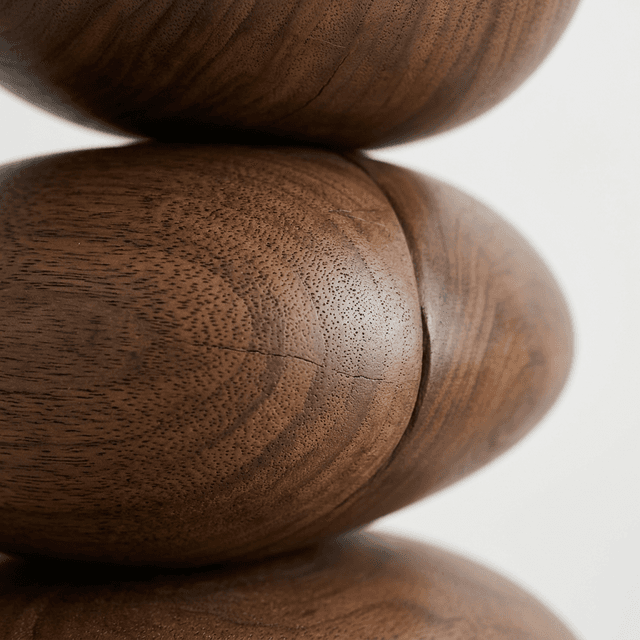 The Pebble Table upclose